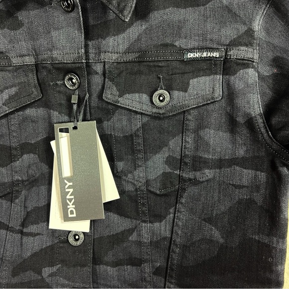 DKNY Women’s Black Camouflage Denim Jacket Size Small NWT - Picture 4 of 16